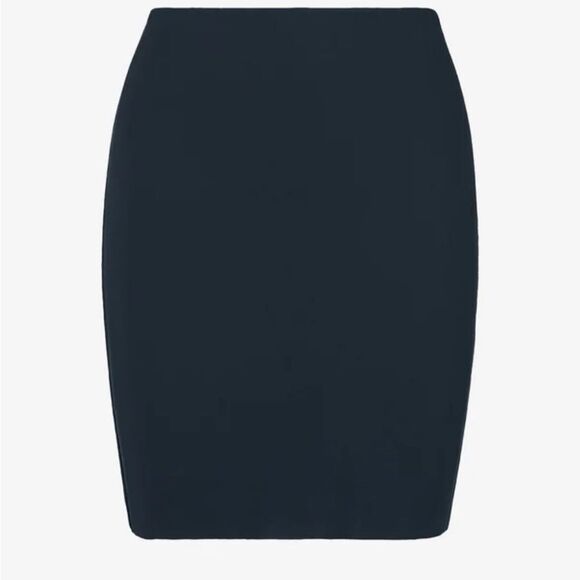 Ladies Commando Control Classic Half Slip with Control Black Size Smalll - Picture 2 of 8